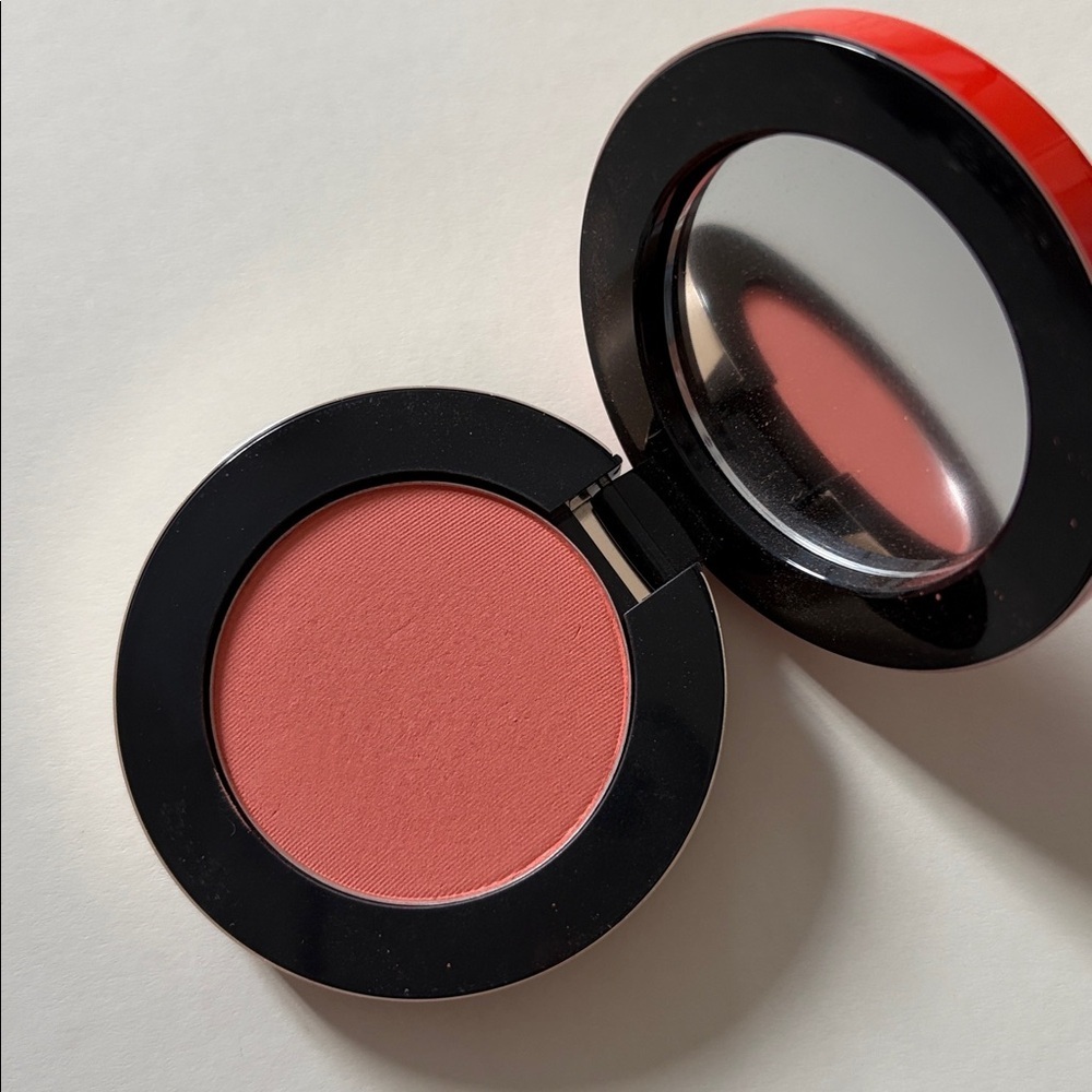 MAKE beauty skin mimetic microsuede blush Amber Glow - Picture 5 of 5